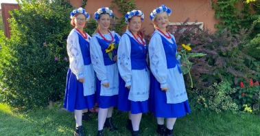 Koło Gospodyń Wiejskich w Głomsku BOK.jpg